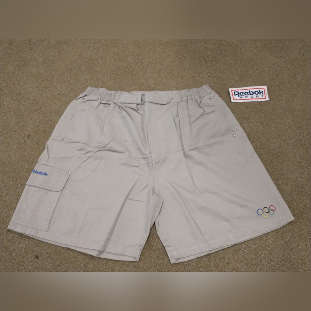New Reebok Sport Olympic Men's Khaki Shorts Elastic Waist Size XXXL 3XL.